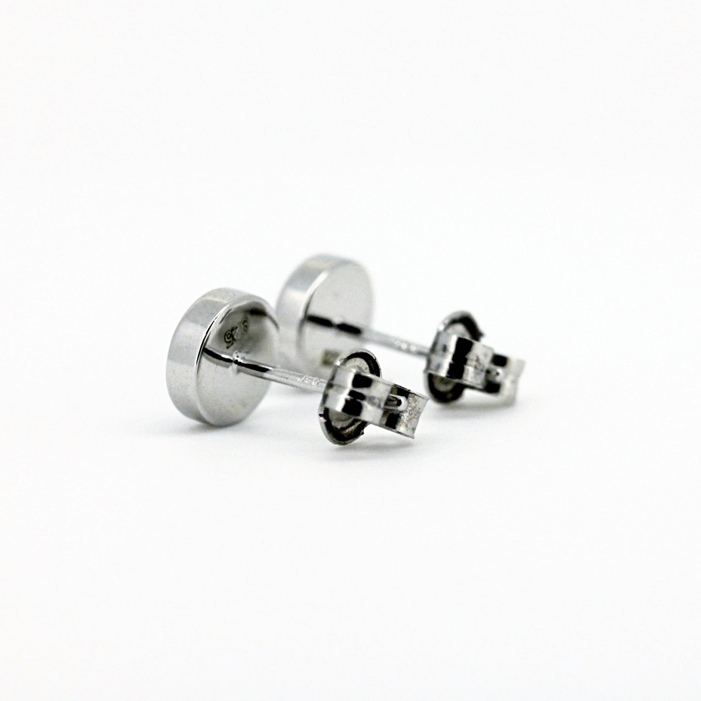 ムオニオナルスタ隕石 シルバースタッドピアス (ラウンド型) 3カラー 7×7mm SEMT-523